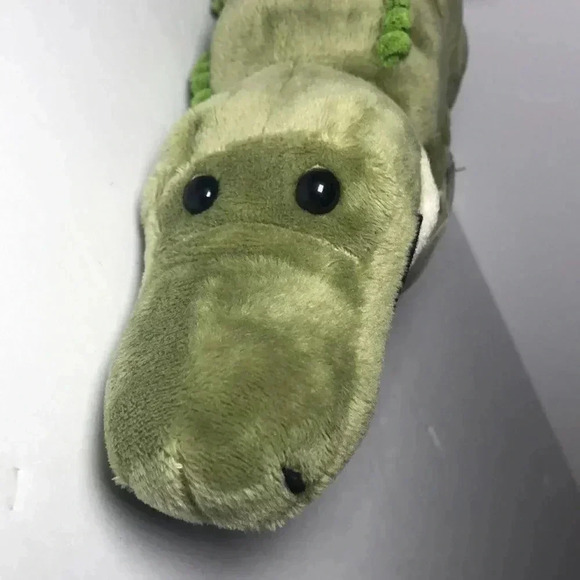 The Petting Zoo Seaworld Green Plush Alligator- NWT - Picture 2 of 8